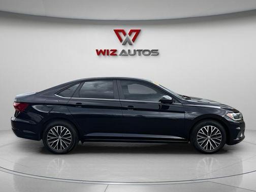 Deep Black Pearl Effect 2019 Volkswagen Jetta 1.4T SEL