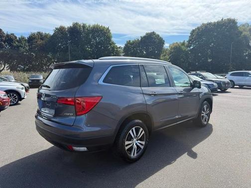 2018 Honda Pilot EX