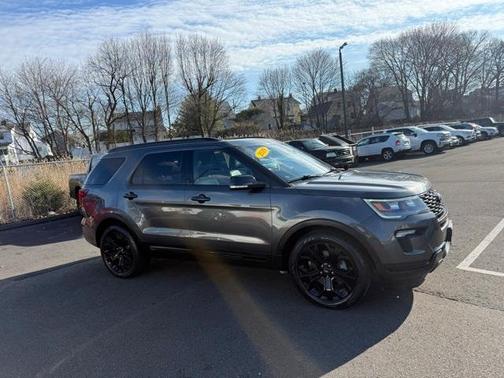 2019 Ford Explorer sport
