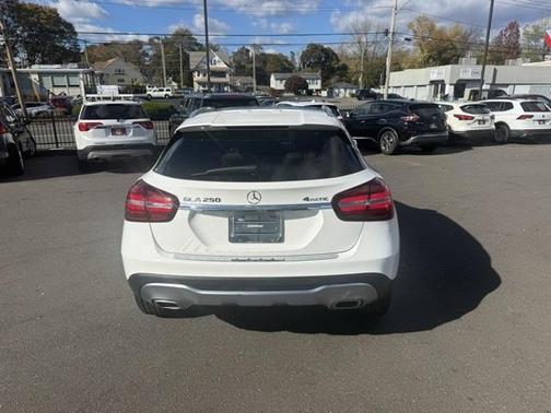 2020 Mercedes-Benz GLA 250 Base 4MATIC