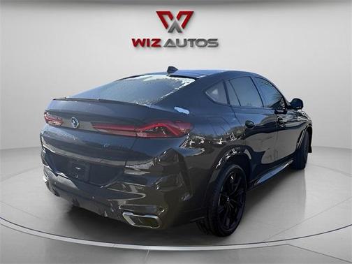 2022 BMW X6 M50i