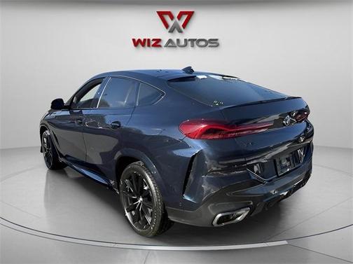 2022 BMW X6 M50i