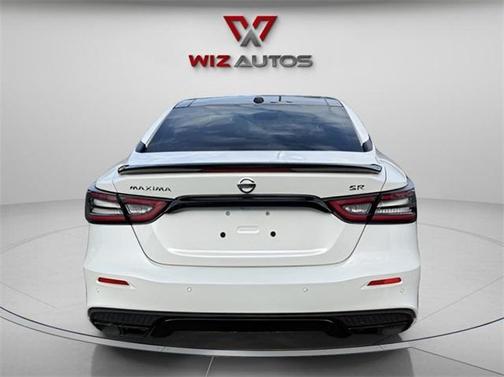 2022 Nissan Maxima SR