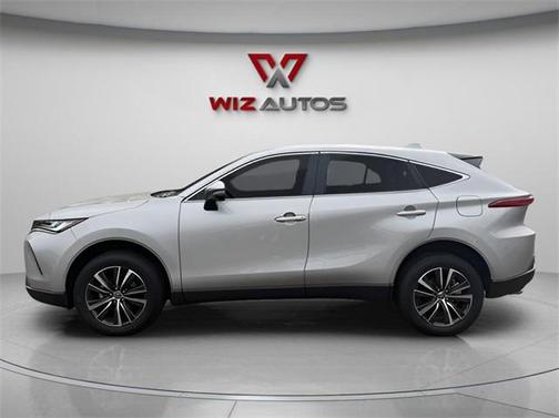 2024 Toyota Venza LE