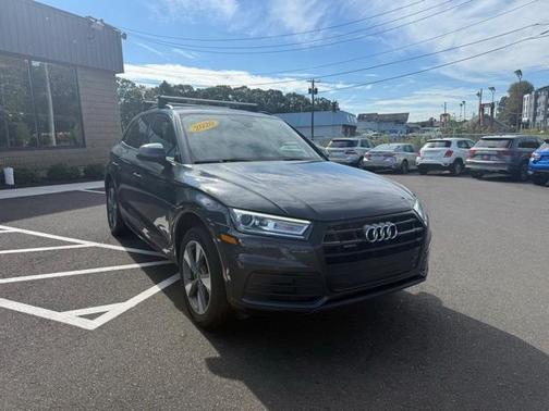 2020 Audi Q5 45 Titanium Premium