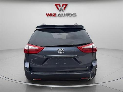 2015 Toyota Sienna LE