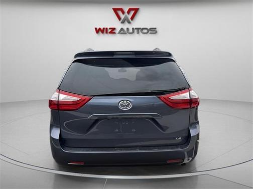 2015 Toyota Sienna LE