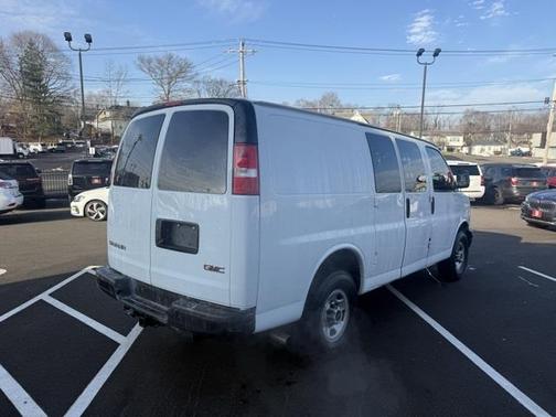2022 GMC Savana 2500 Work Van