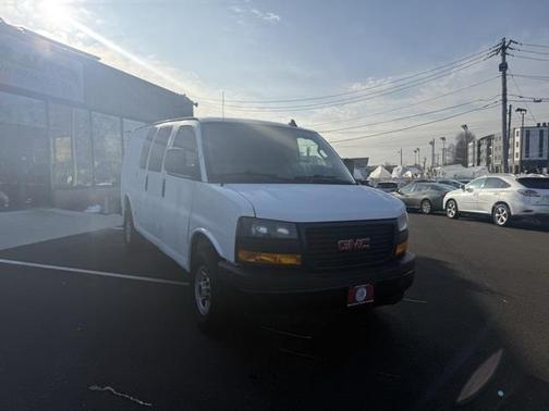 2022 GMC Savana 2500 Work Van