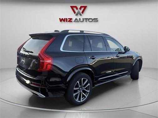 2019 Volvo XC90 T6 Momentum