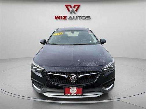 2018 Buick Regal TourX Essence
