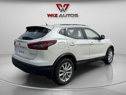 2022 Nissan Rogue Sport SV