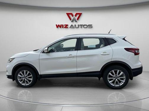 2022 Nissan Rogue Sport SV