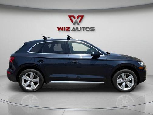 Moonlight Blue Metallic 2019 Audi Q5 2.0T Premium Plus