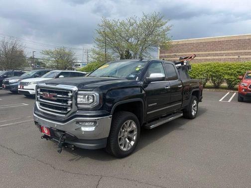 Black 2017 GMC Sierra 1500 SLT