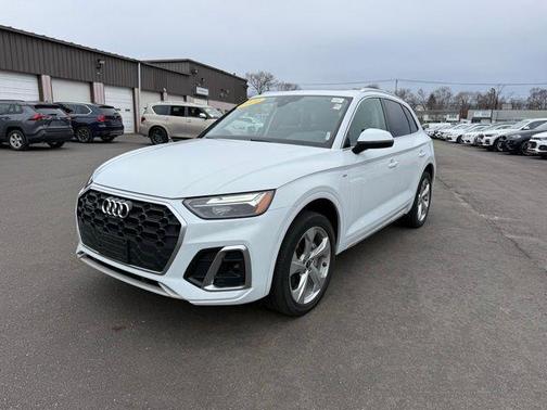 2022 Audi Q5 45 S line quattro Premium
