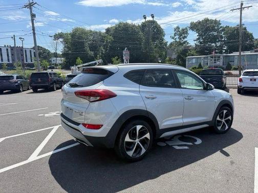 Chromium Silver 2017 Hyundai TUCSON Sport