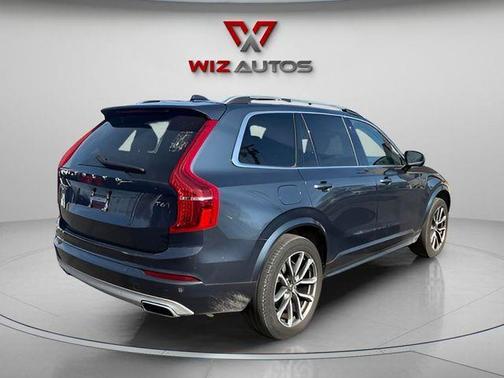 2019 Volvo XC90 T6 Momentum