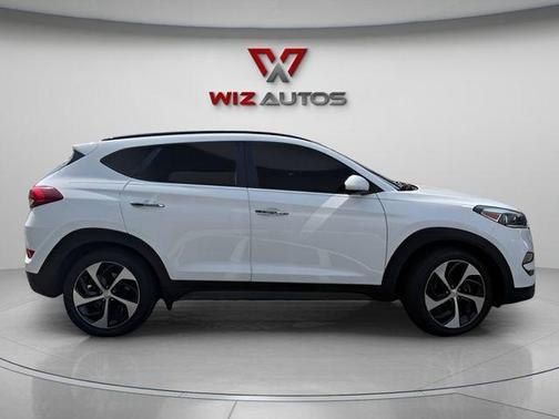 Winter White 2016 Hyundai TUCSON Limited