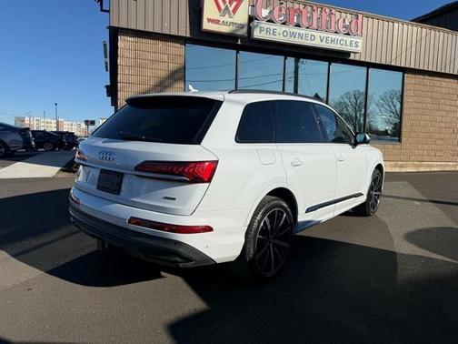 2020 Audi Q7 55 Premium Plus