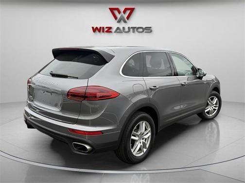 2016 Porsche Cayenne Base