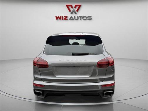 2016 Porsche Cayenne Base