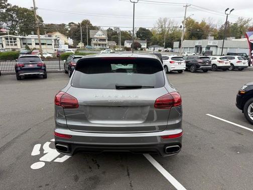 2016 Porsche Cayenne Base