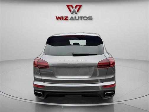 2016 Porsche Cayenne Base
