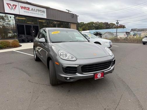 2016 Porsche Cayenne Base