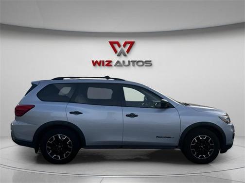 2019 Nissan Pathfinder SL