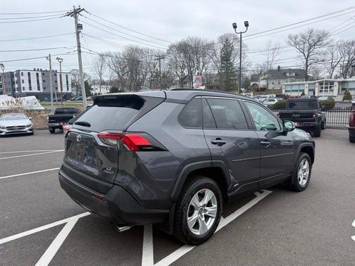 2019 Toyota RAV4 Hybrid LE
