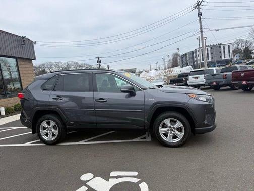 2019 Toyota RAV4 Hybrid LE