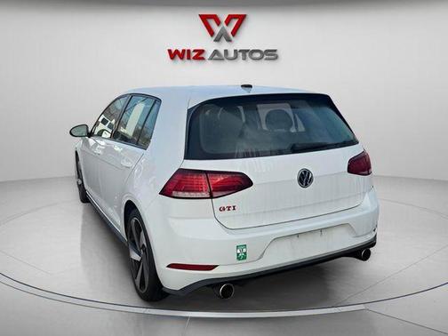 2019 Volkswagen Golf GTI 2.0T SE