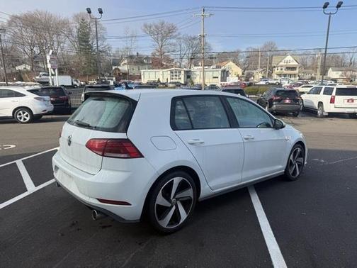 2019 Volkswagen Golf GTI 2.0T SE