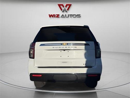 2023 Chevrolet Suburban LT