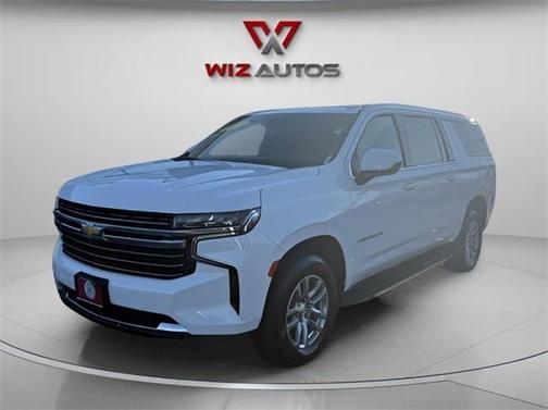 2023 Chevrolet Suburban LT