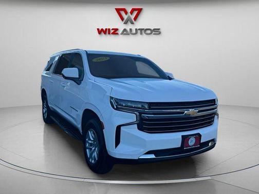2023 Chevrolet Suburban LT