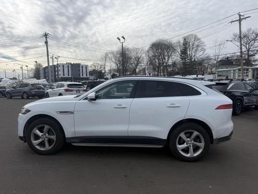 2019 Jaguar F-PACE 25t Premium