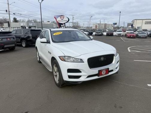 2019 Jaguar F-PACE 25t Premium
