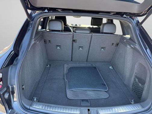 2017 Porsche Macan Base