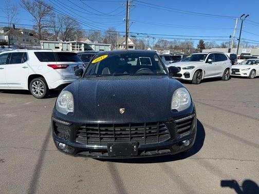 2017 Porsche Macan Base