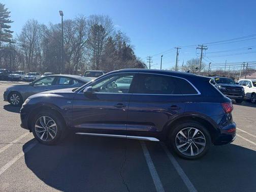 2022 Audi Q5 45 S line quattro Premium
