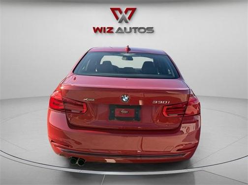 2018 BMW 330 i xDrive