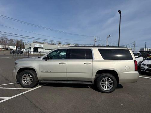 2017 Chevrolet Suburban LT
