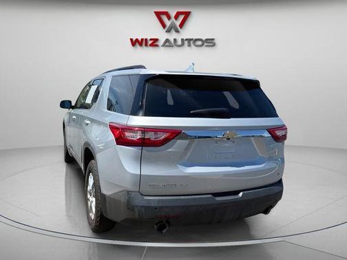 Silver 2019 Chevrolet Traverse LT Cloth