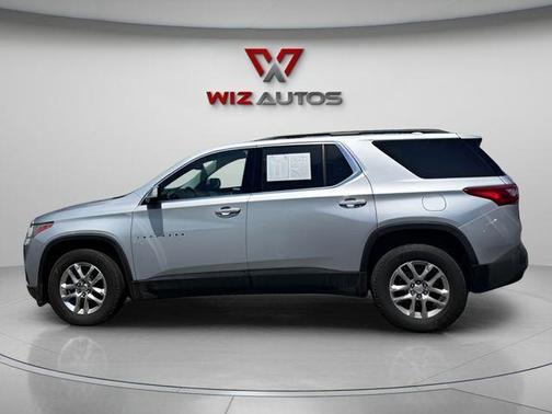 Silver 2019 Chevrolet Traverse LT Cloth