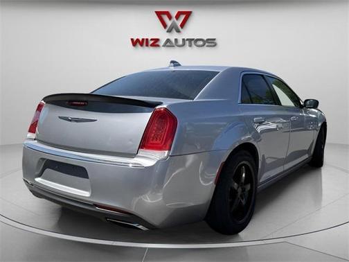 2016 Chrysler 300 Limited