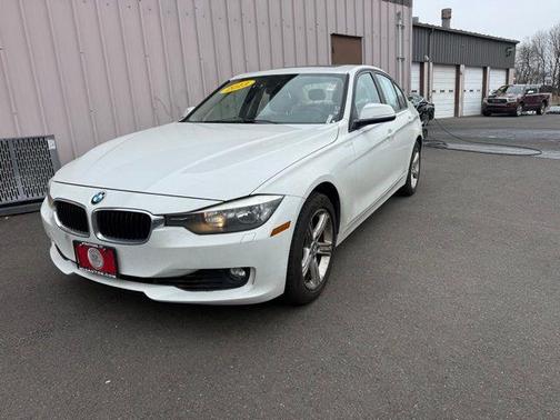 White 2013 BMW 328 i xDrive