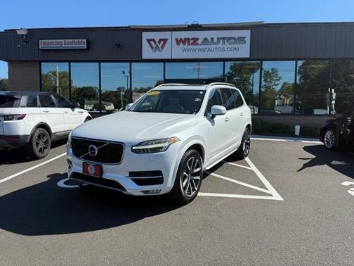 2016 Volvo XC90 T6 Momentum