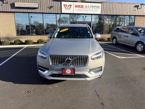 2024 Volvo XC90 B5 Plus Bright Theme